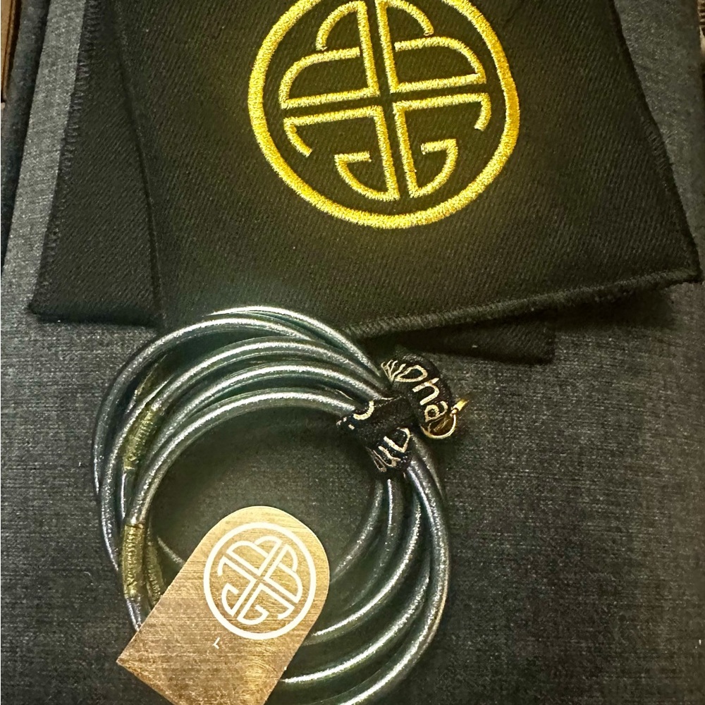 NWT Budha Girl All Weather bangles GRAPHITE- LARGE